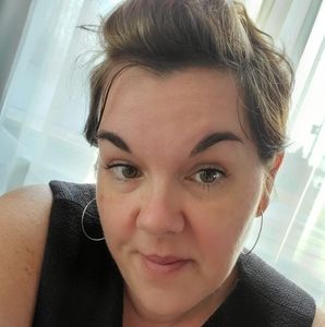 Meet your Posher, Heather-lee